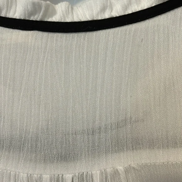 Women’s size small blouse - Picture 7 of 12